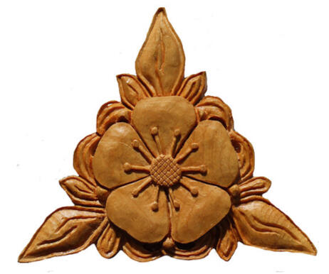 Stern Emblem (Mayflower Blossom) - Carver: David Schulze